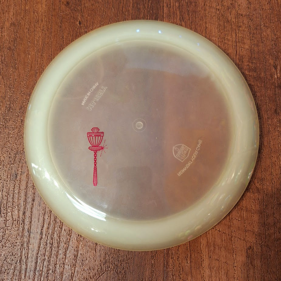 Discmania Active Premium Glow Majesty 13/5/-2/2 (PRE-OWNED)